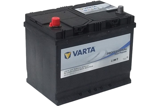 Batteri fra merket VARTA til strømgjerdeapparat med rød pluss-pol og grå minus-pol. Batteriet har etiketten "VARTA PROFESSIONAL Dual Purpose" og er designet for energiforsyning.